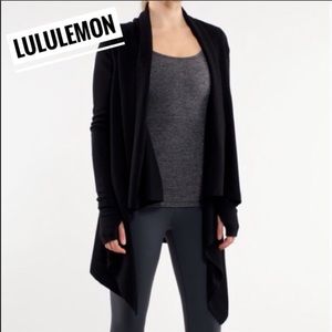 EUC Lululemon Cardigan Wrap - size 4 💗✨